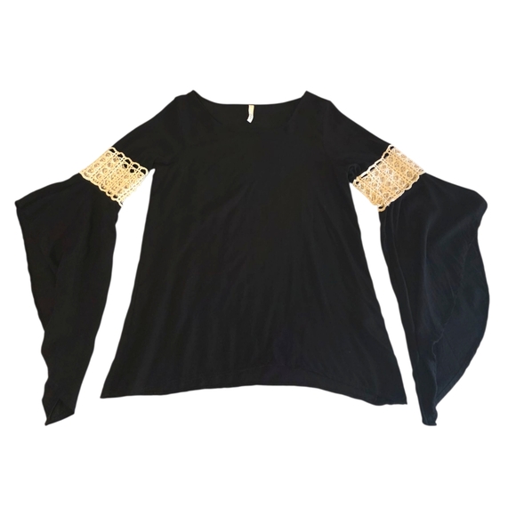 ELAN Black Flowy Bell Sleeve Lightweight Blouse with Boho Crochet Detail Size S - Picture 2 of 7